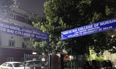 Suspicion of theft on nursing students, the warden made them take off their clothes