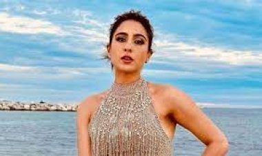 Sara Ali Khan returned to India in this style from 'Cannes', the actress started running at the airport after giving selfie to the fan