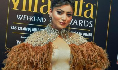 Urvashi Rautela Dazzles at IIFA 2023 with Enchanting Feathered Looks