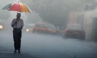 82mm rain in 3 days: Roads full, because neither the drains are clean, nor the drainage work