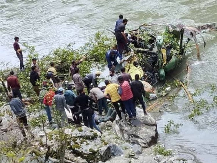 Army chopper crash in Jammu and Kashmir's Kishtwar: Army quote- Pilots were injured but safe