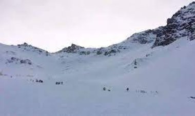 14 trekkers stranded on the Uttarkashi-Kalindi trek in Uttarakhand