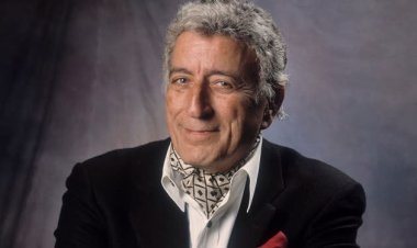 Famous singer Tony Bennett passed away, had won so many awards in a career spanning 8 decades