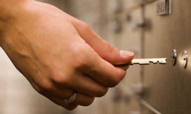 Do not take tension if the Bank Locker Key is lost, by doing this you will get a new key immediately