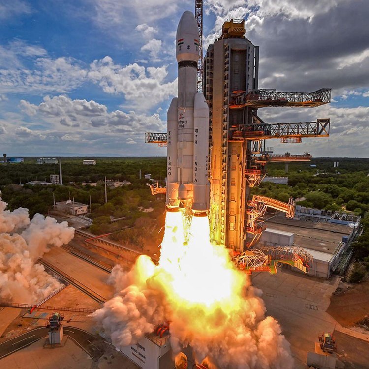 Chandrayaan-3 just 6 days away from Moon's orbit, ISRO will start thrusters on August 1