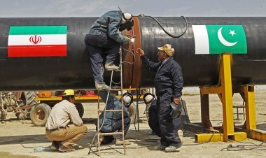 Pakistan-Iran: Pakistan, running at the behest of America, stopped the billion-dollar gas pipeline project with Iran