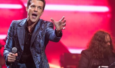 US: American rock band The Killers had to call Russian drummer on stage, created ruckus in live show; apologized