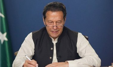 Situation in Pakistan is out of control! The acting Prime Minister of the country called an emergency meeting