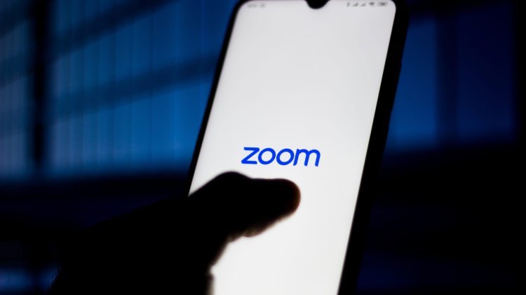Zoom is training AI with customer data, know the reason behind it
