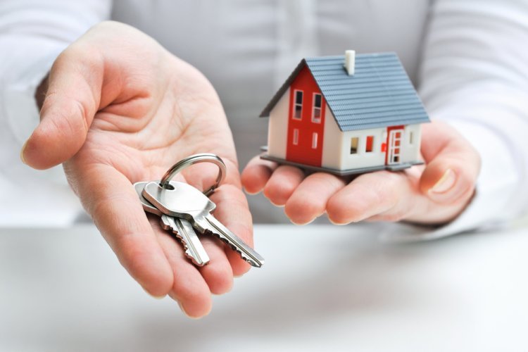 Keep these things in mind while buying insurance, otherwise your claim may get stuck