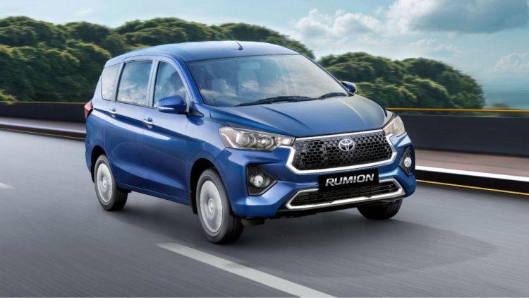 Planning to buy Toyota Rumion, first check waiting period, price starts from Rs 12.08 lakh
