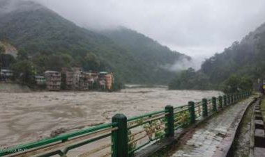 NDRF rescues 7 people trapped in Sikkim flood, 23 soldiers missing, news of many casualties