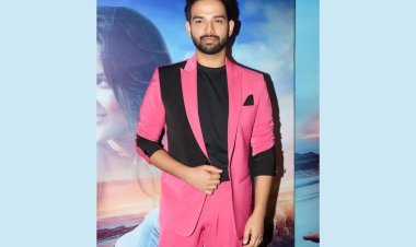 Let the melodious voice of Shekhar Khanijo transport you to another world in his newest single ‘Aankhein Kajal.’ Get ready to be enchanted!