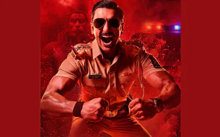 Ranveer Singh flaunts biceps and police uniform in Simmba look for Singham Again