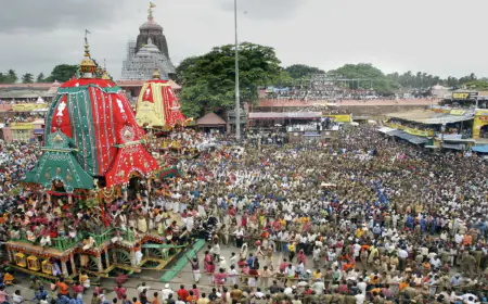 Odisha: Stampede due to huge crowd of devotees in Shri Jagannath temple of Puri, 10 people injured