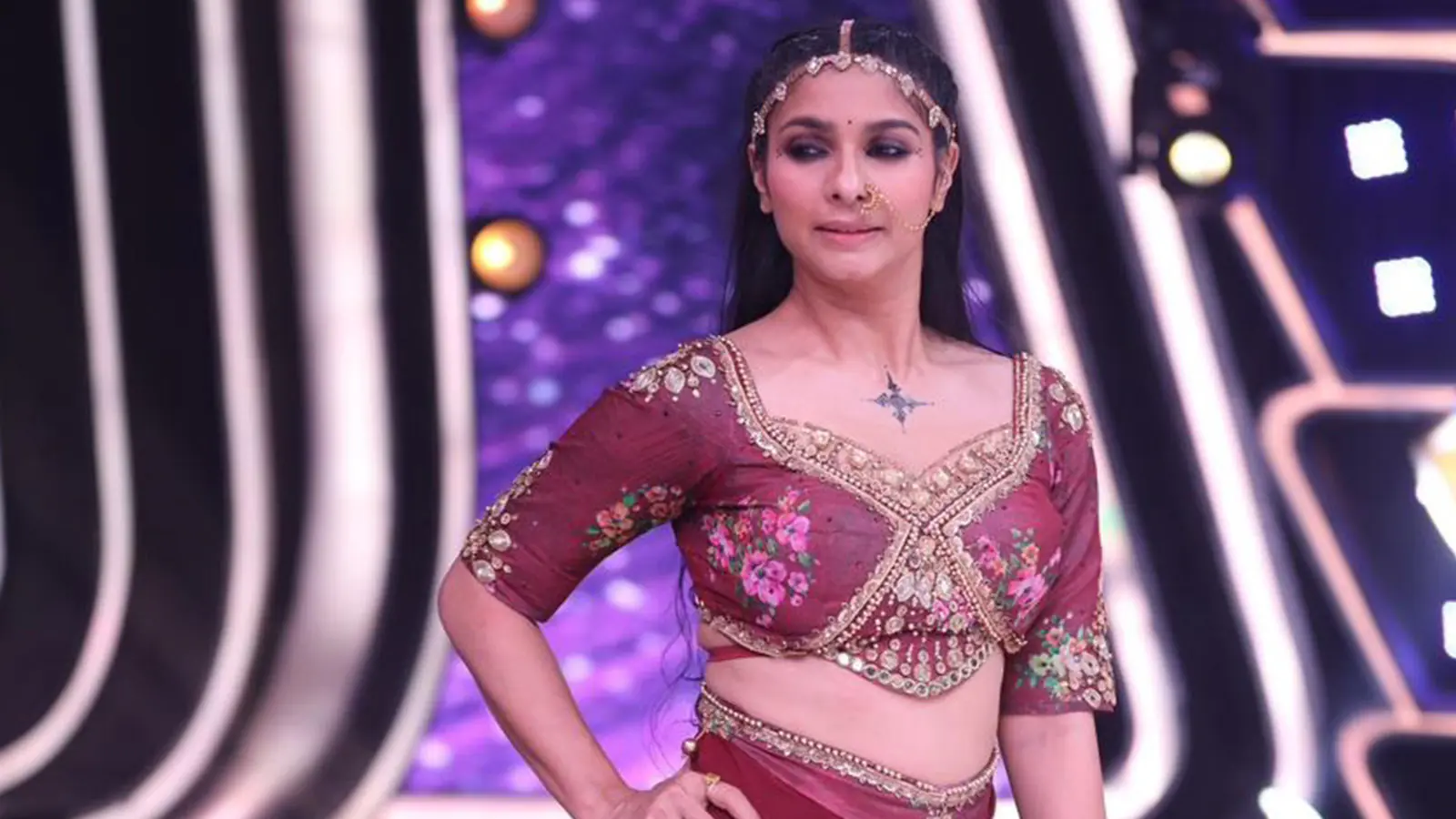 Actress Tanishaa Mukerji Performs Despite Pet Dog's Hospitalization, Impresses Fans