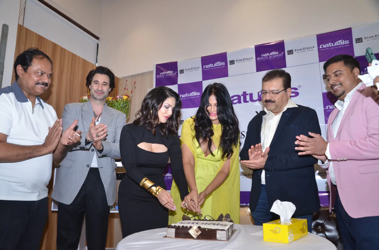 Sunny Leone and Naturals Beauty Academy Collaborate for Cruelty-Free Beauty Revolution: Unveiling New Borivali Outlet