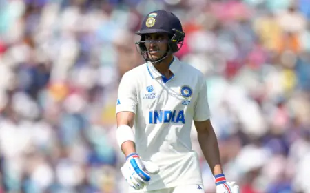 Sarfaraz Khan, who scored century after century, is not getting a chance, but Shubman Gill, who has an average of 15, is continuously in the team