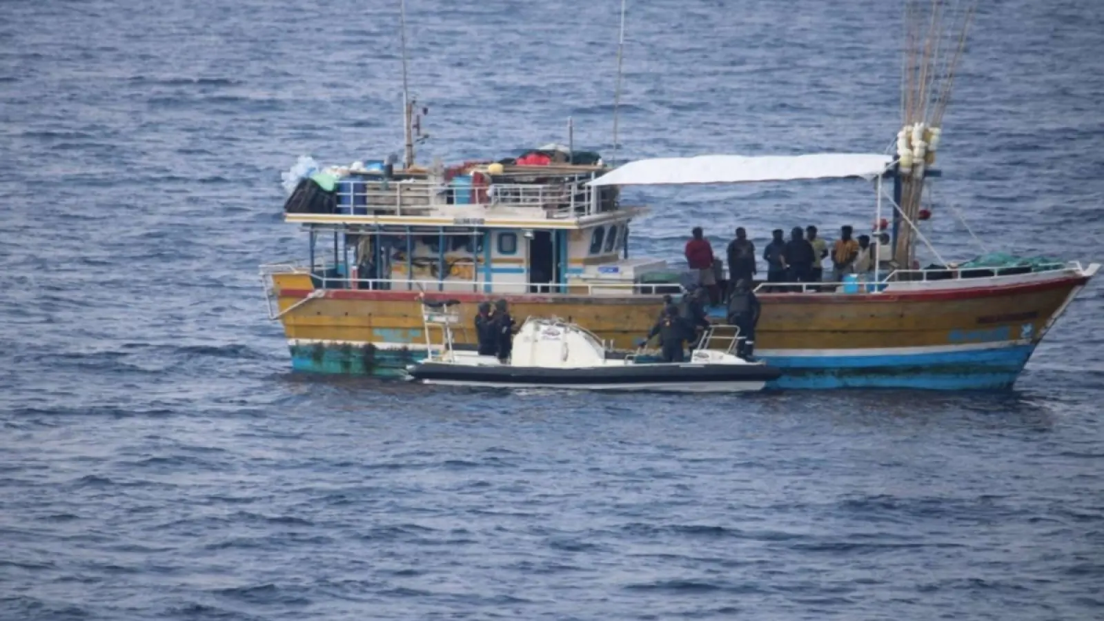 Indian Coast Guard caught fishing boat, recovered Rs 11 lakh cash, suspected to be involved in diesel smuggling