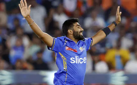 IPL 2024: Bumrah destroyed half of RCB team, Karthik-Patidar saved the honour, MI set a target of 197