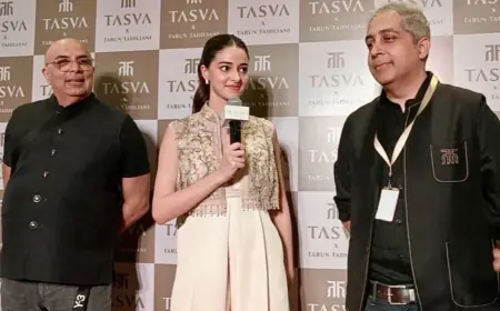 Ananya Panday Inaugurates 'Tasva' in the Presence of Tarun Tahiliani