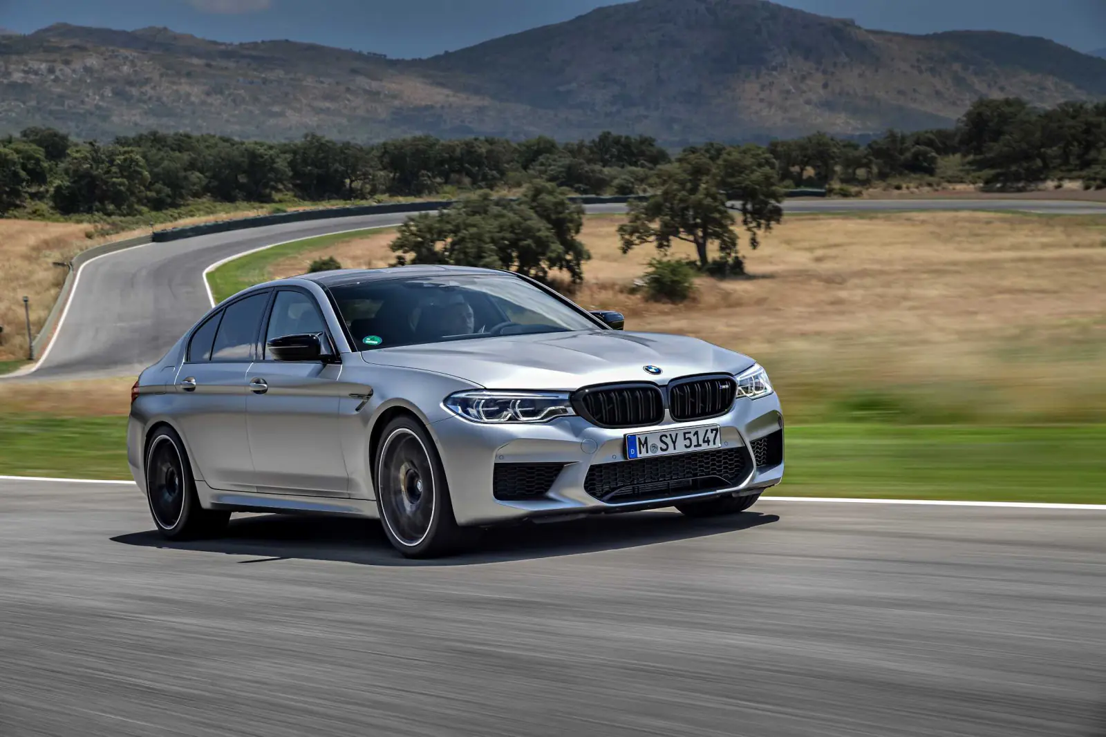 First glimpse of 2025 BMW M5 surfaced, know when it can be launched in the Indian market