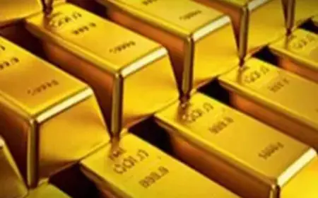 Gold price falls by Rs 120, silver weakens by Rs 400