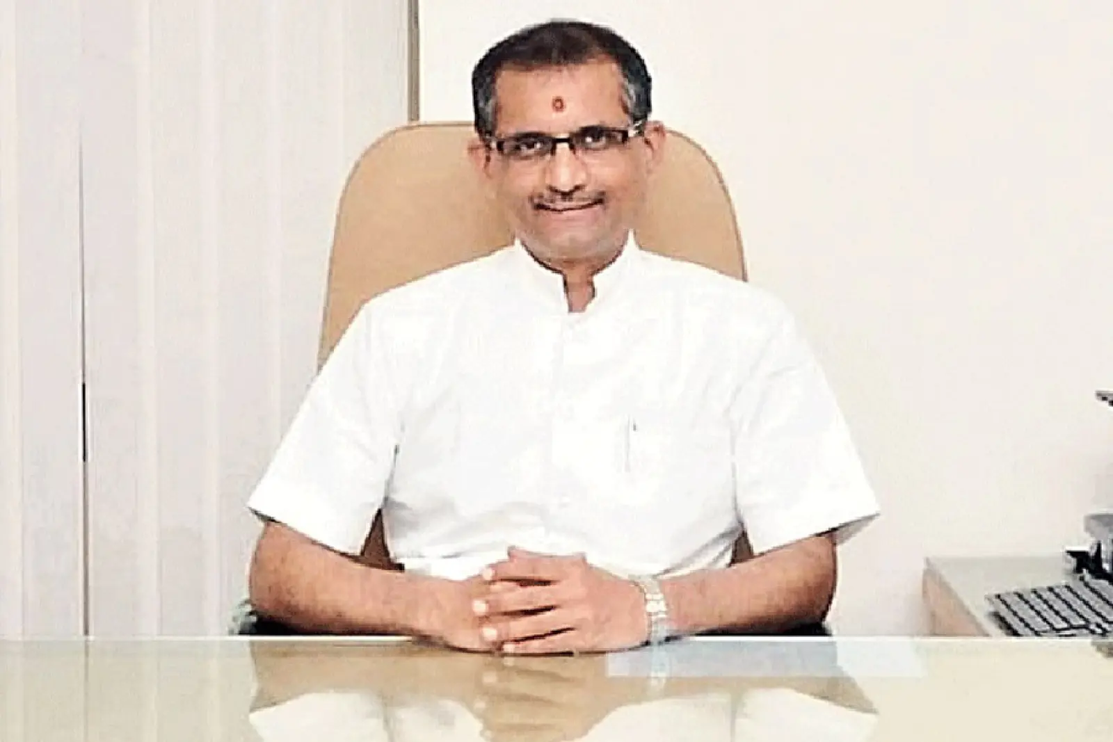 UPSC Chairman Manoj Soni resigns from his post before the end of his tenure