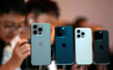 Apple's record sales in India: iPhones and other products worth eight billion USD sold; plans to set up stores in Noida-Pune-Bangalore