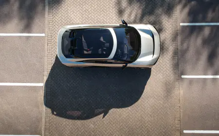 Mahindra BE.05 again spotted during testing, glass roof seen