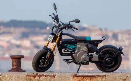 BMW CE 02 electric scooter will be launched in October, will get great features and range