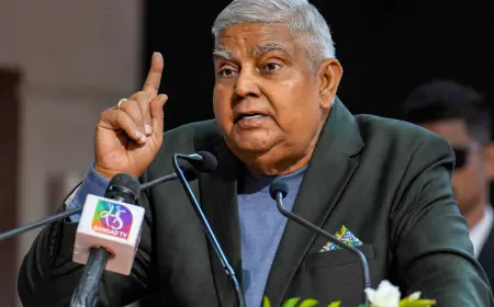 'Some people sit with those who break the country abroad', Dhankhar's sarcasm on Rahul