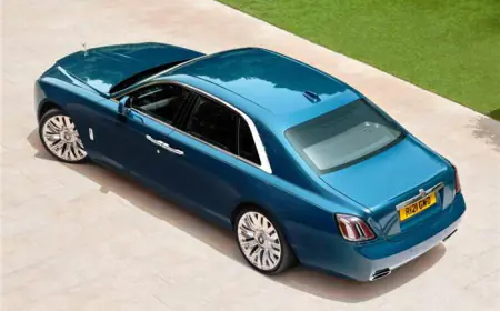 Rolls-Royce Ghost facelift launched; Know the changes made from car connectivity to exterior