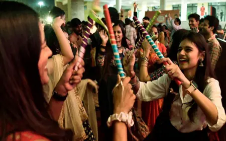 Sale increased business worth Rs 1000 crore estimated between Ramlila, Navratri, Dussehra