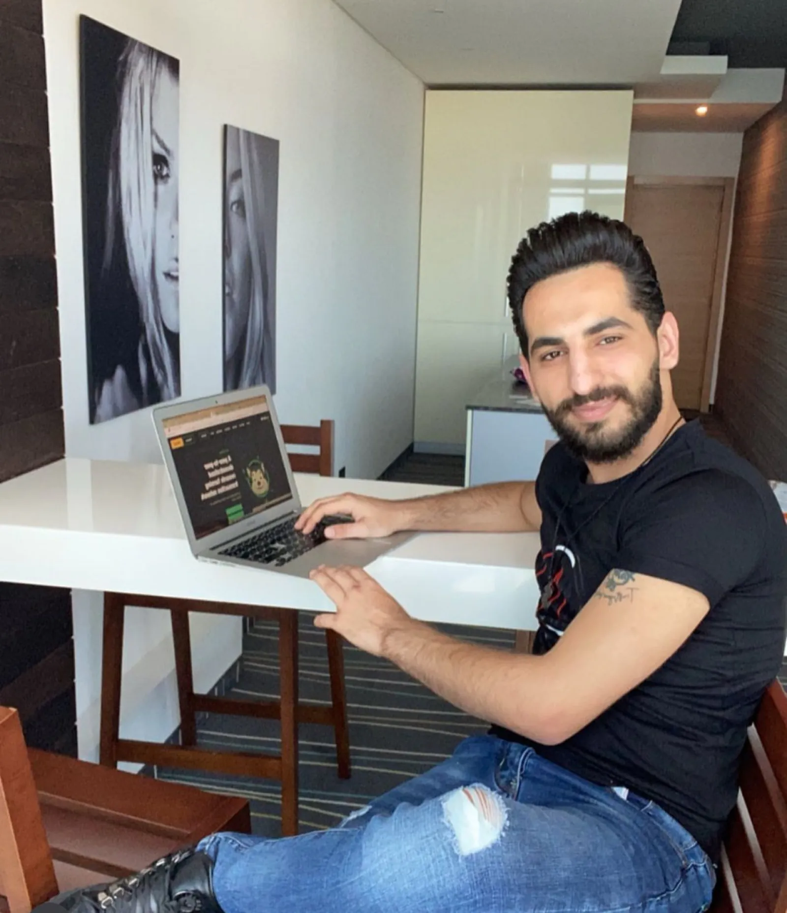 The Marketingidol: Mohmoud Jawad From Adversity to Becoming the Best Meme Coin Trader and Influencer