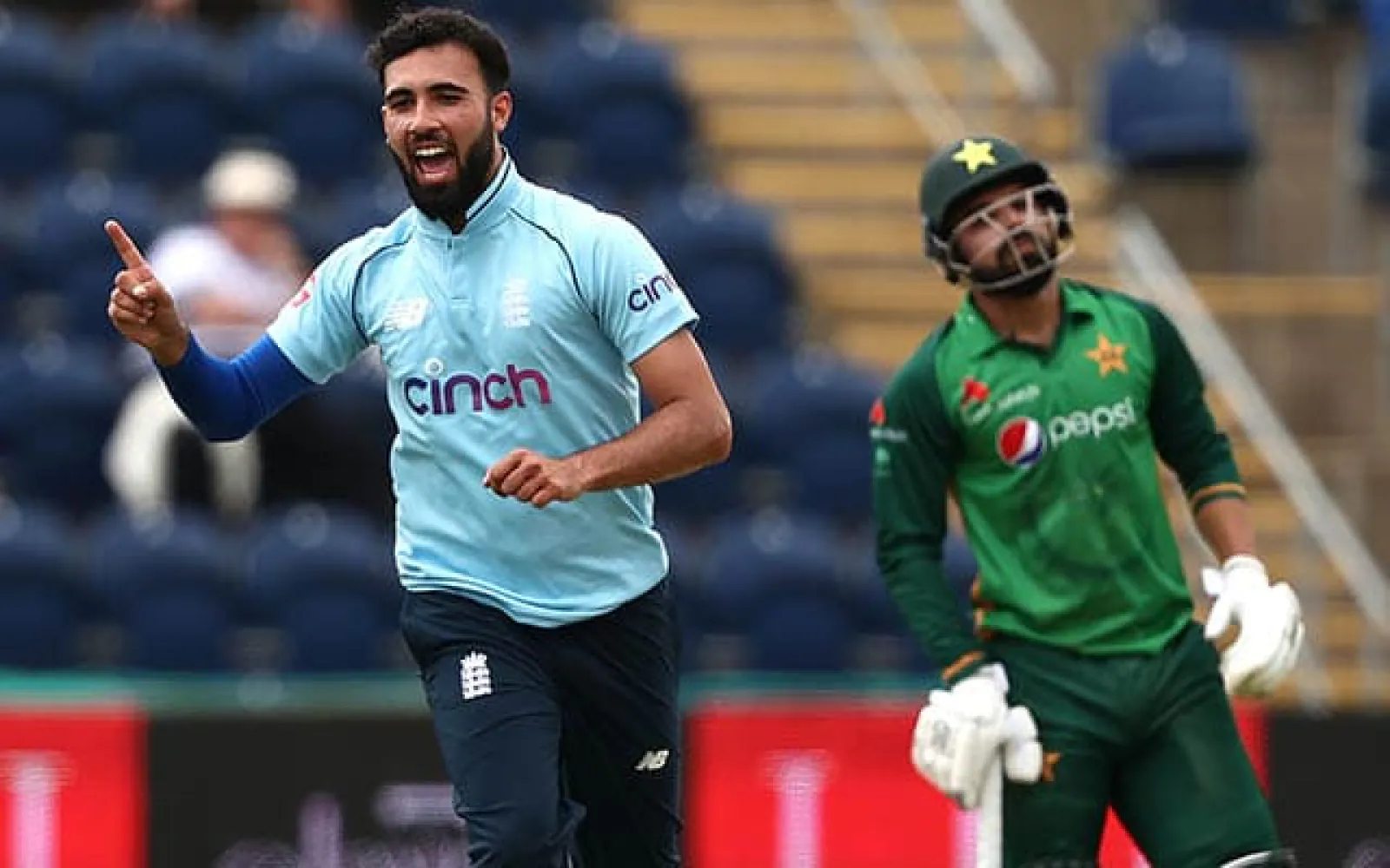IND vs ENG T20 series in a week; Pakistani-origin player Saqib Mahmood is not getting visa to India