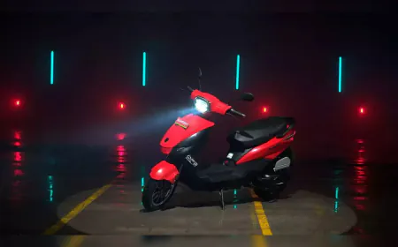 Ferrato Defy 22 electric scooter with 80km range launched in Bharat Mobility Global Expo 2025