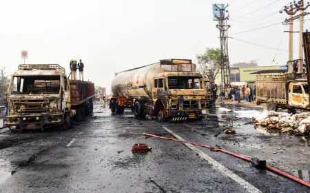 Diesel tanker overturned on highway in Ajmer, chaos after leakage; police reached the spot