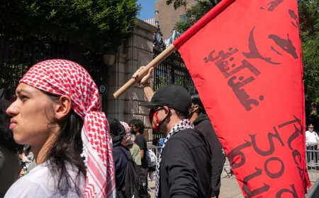 New York: Palestine supporters forcibly entered the building of Barnard College and created a ruckus, one employee injured