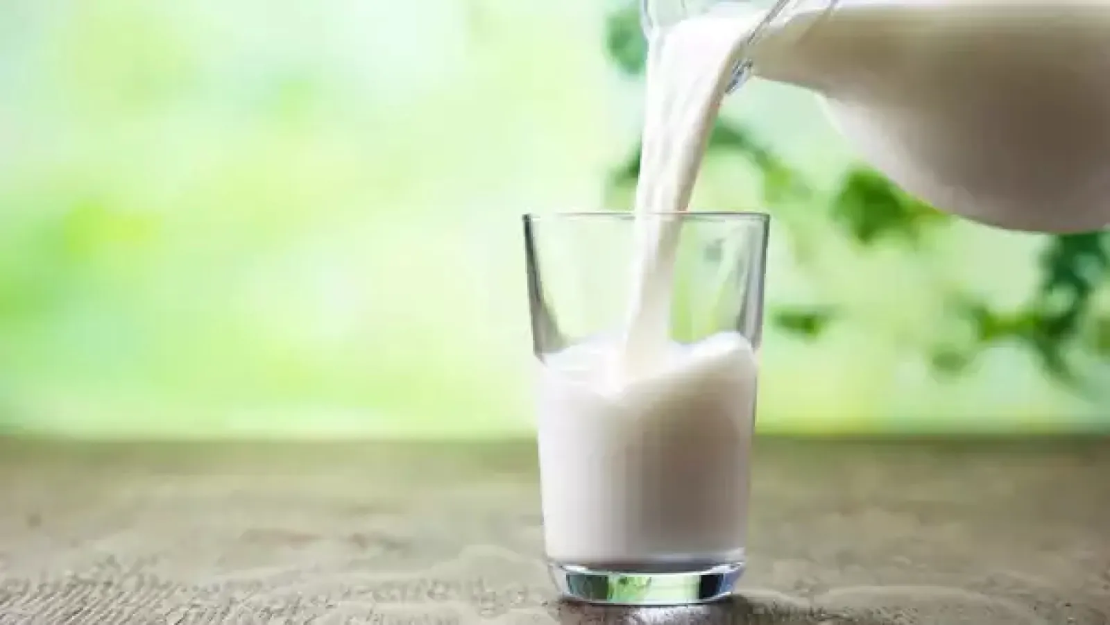 Milk Adulteration: FSSAI shared a method to how to identify real and fake milk