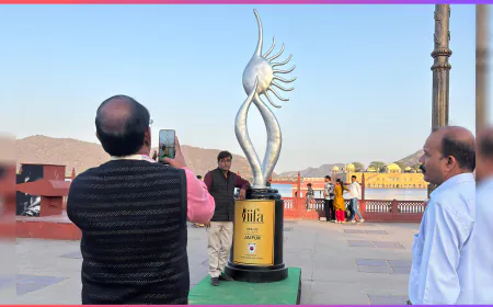 IIFA Trophy Lights Up Jaipur, Sparks Selfie Frenzy Among Locals!