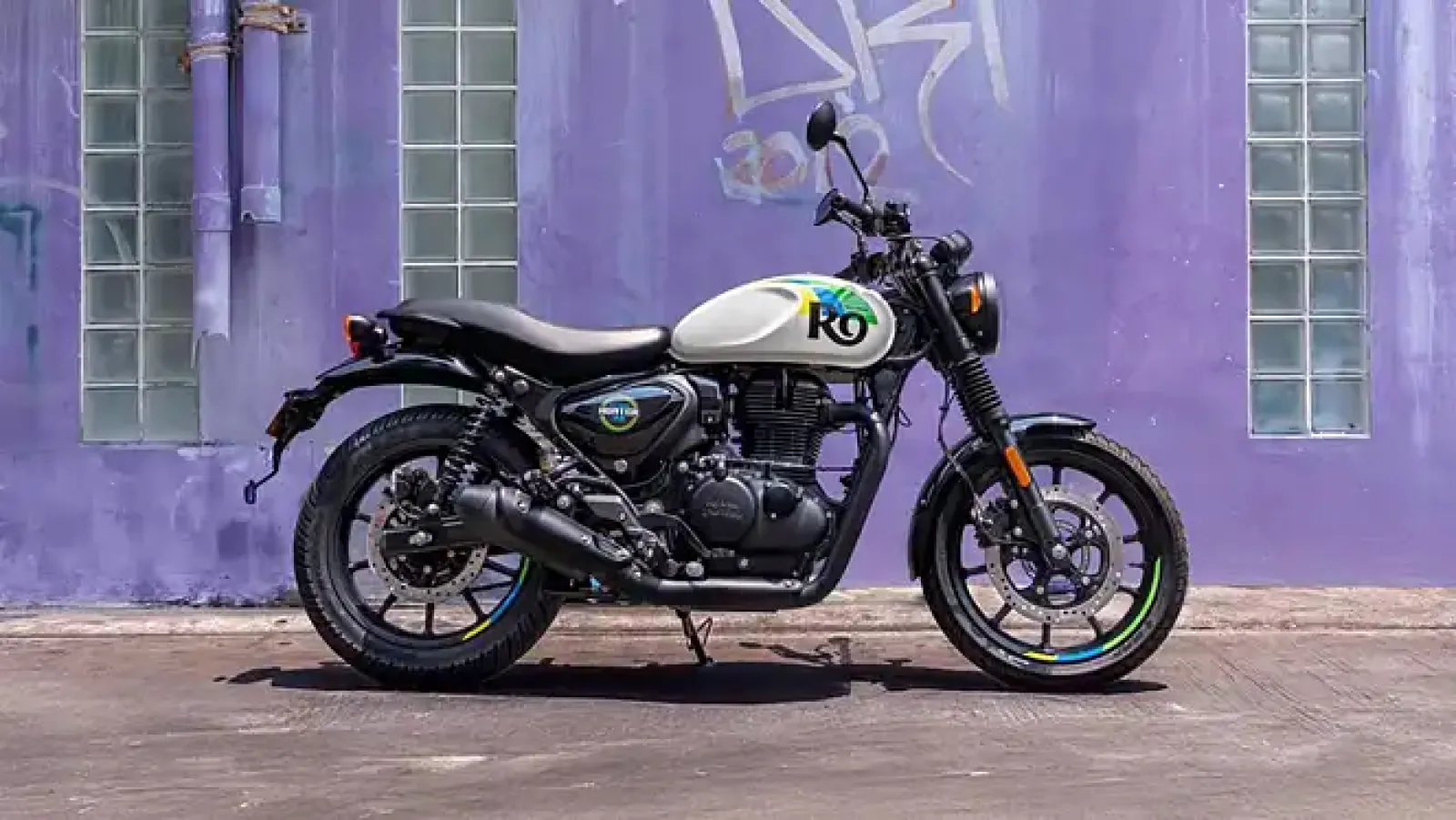 Royal Enfield's cheapest bike Hunter 350 launched with a new look; Know what's new