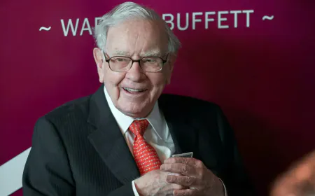 Warren Buffett will retire at the end of this year, suggested the name of Greg Abel for the new CEO