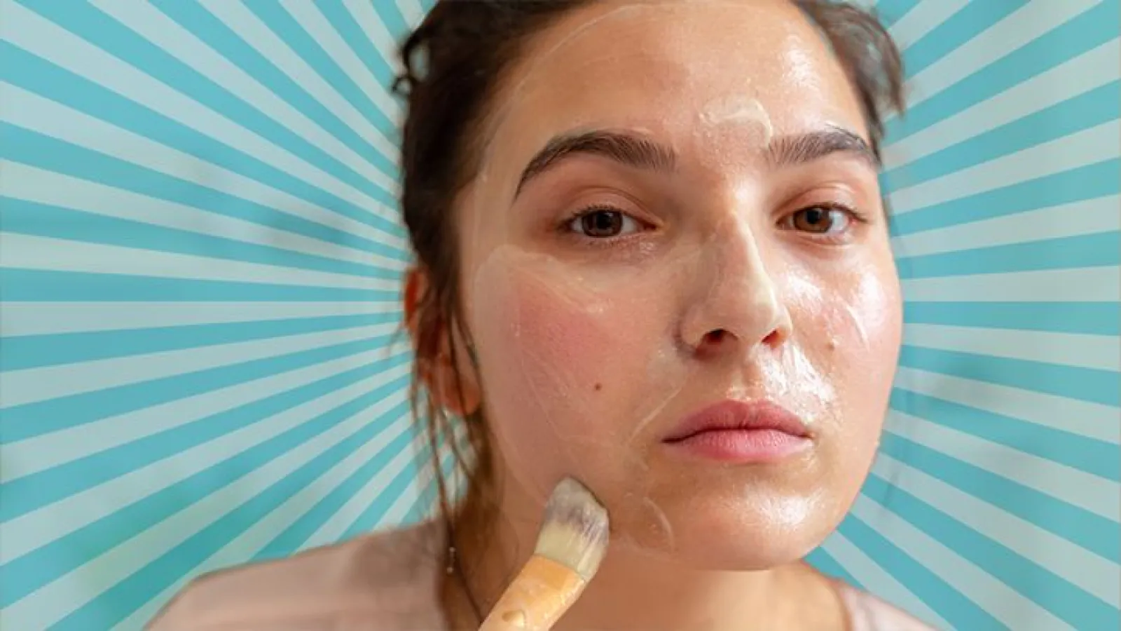 Apply a paste of these 3 home remedies on your face two days a week to avoid pimples
