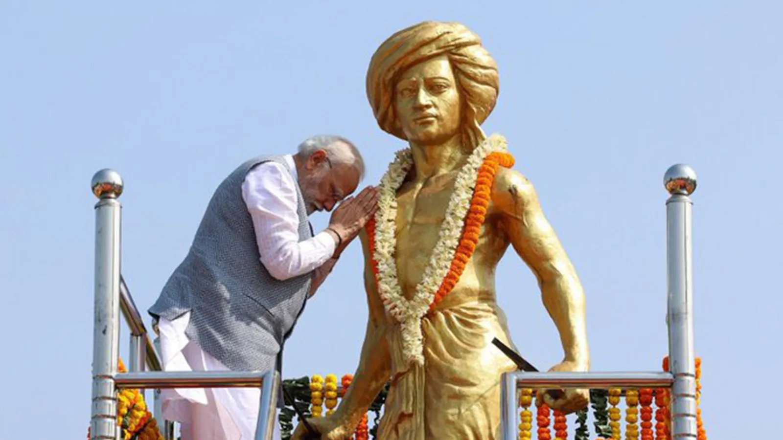 PM Narendra Modi Pays Tribute to Bhagwan Birsa Munda on His Martyrdom Day
