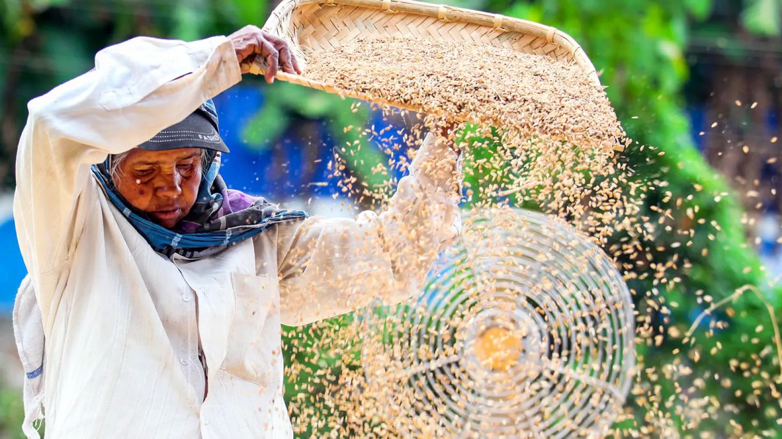 Average income per capita crosses $2000 in 112 rural districts, shopping will increase