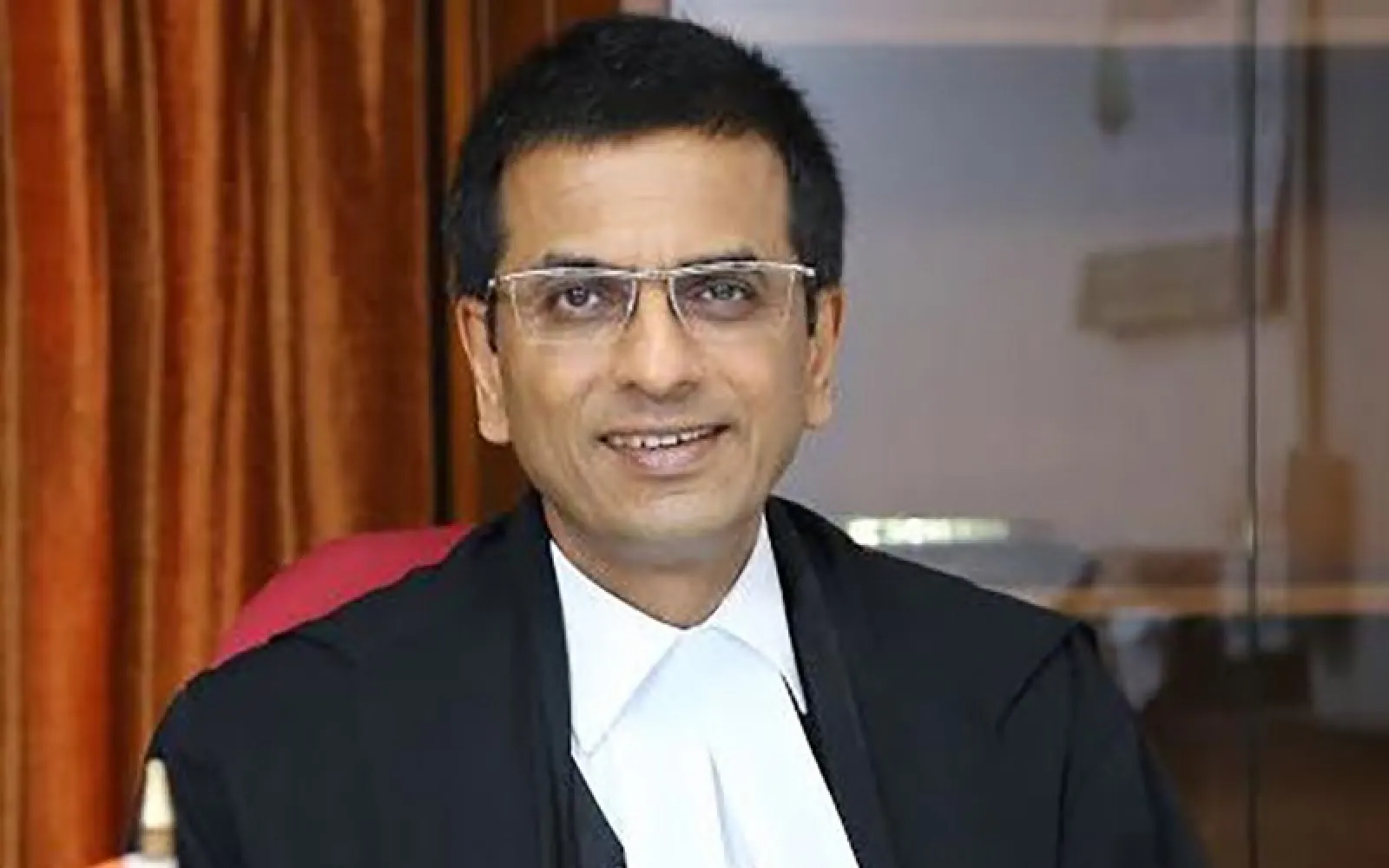 Former CJI Chandrachud did not vacate bungalow after retiring, now SC wrote a letter to the center
