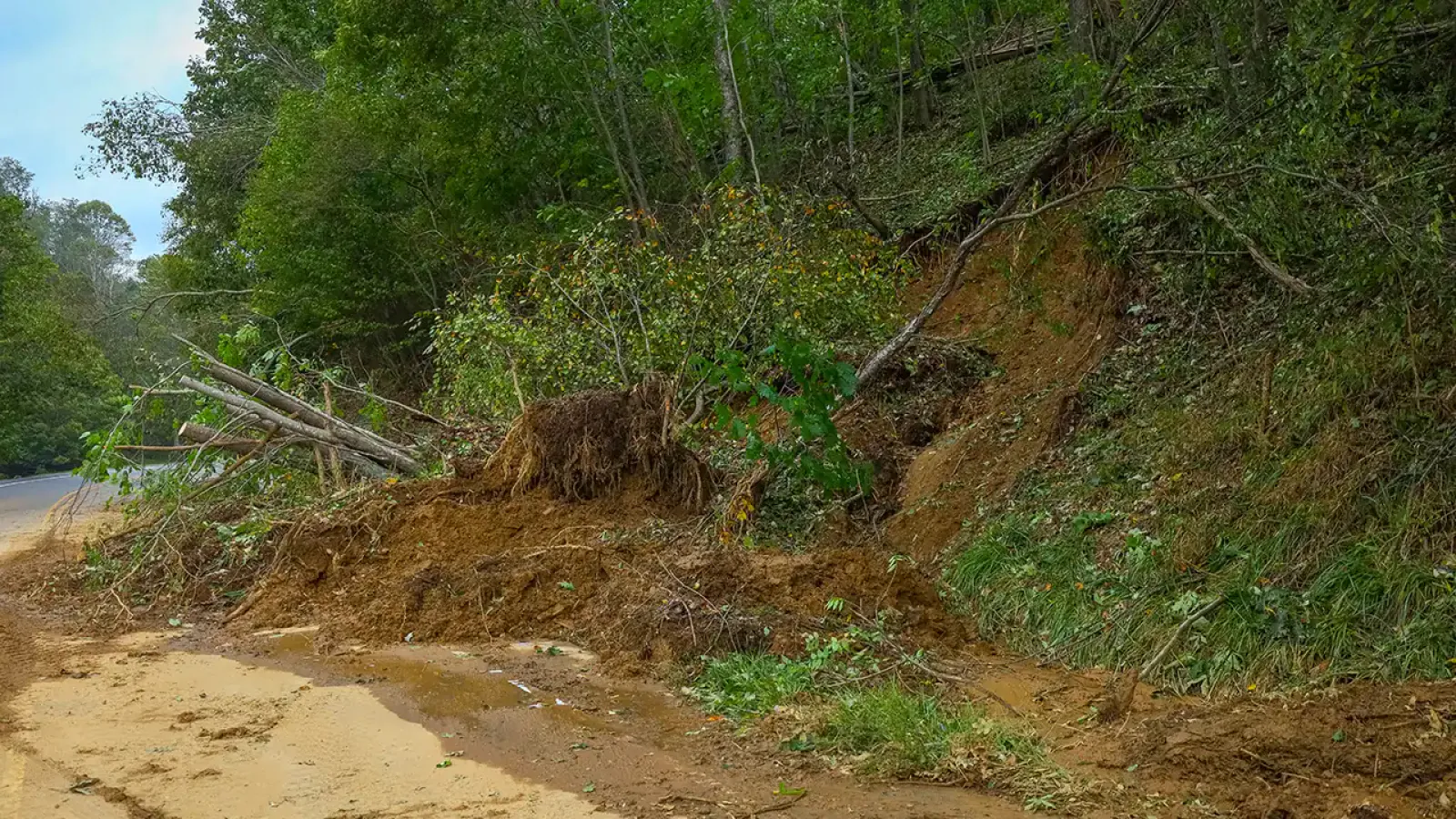 Do not travel to these 5 places during monsoon as it can be dangerous