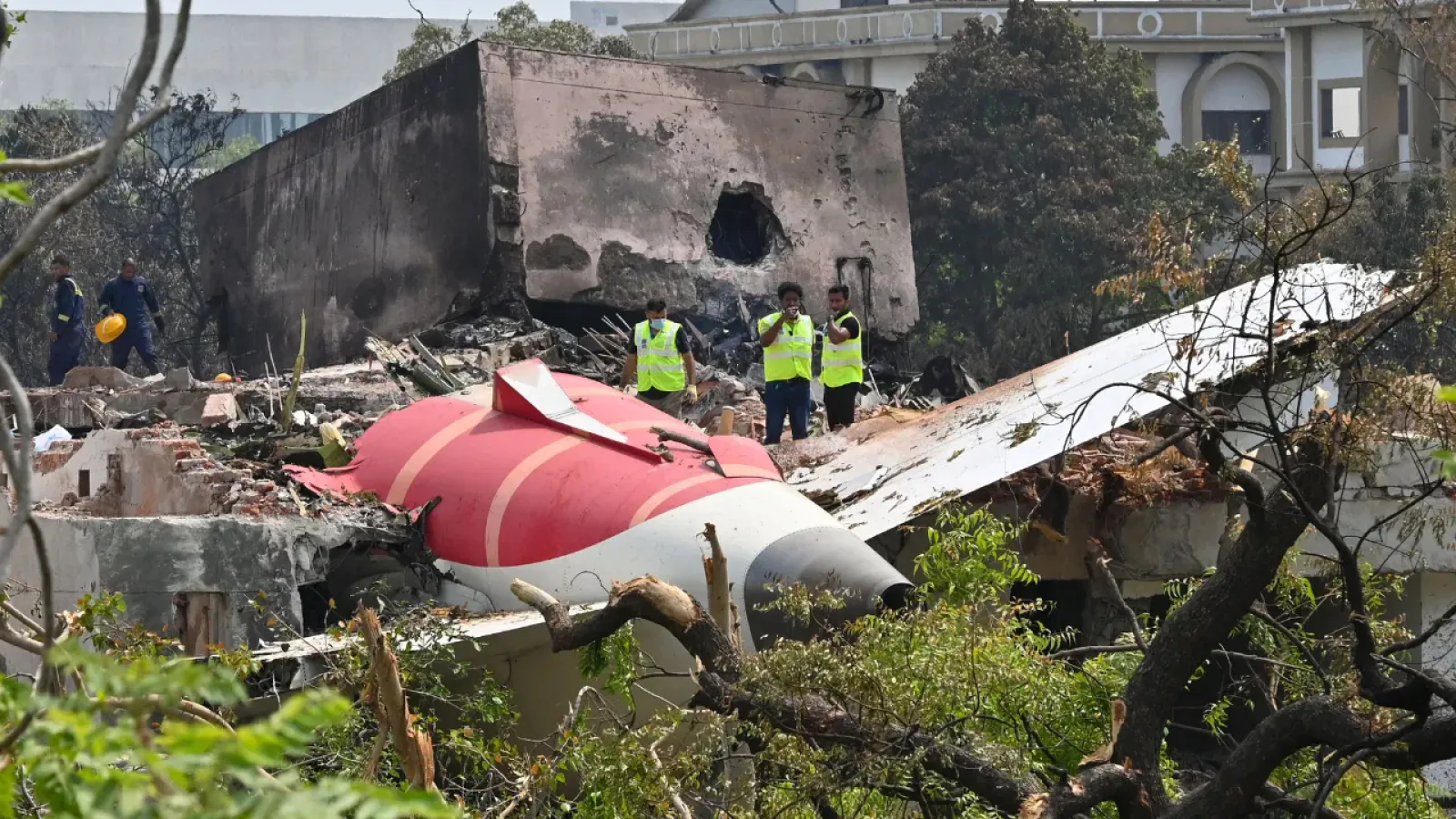 Tata Group has set up a trust of Rs 500 crore to give 1 crore each to the deceased families in the Ahmedabad plane crash