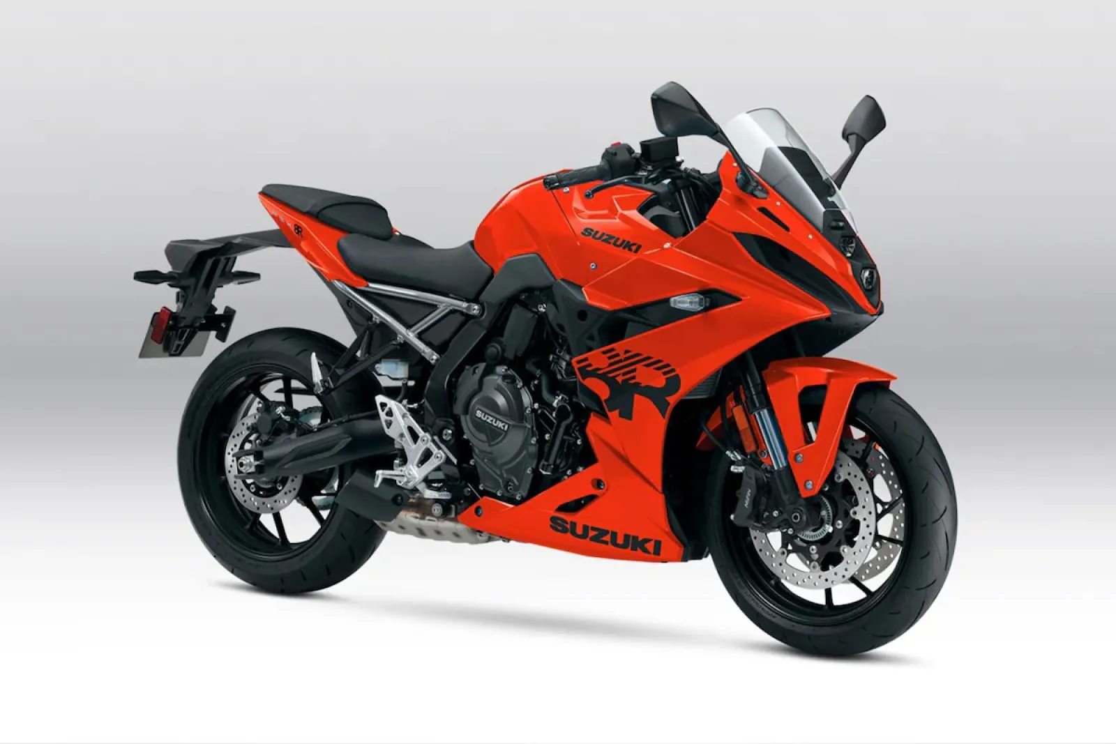 2026 Suzuki GSX-8R introduced with new look with better aerodynamics and advanced features